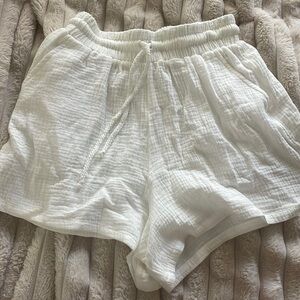Dippin Daisys Linen shorts